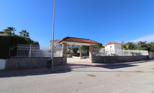 Venta - Detached Villa -
Algorfa - Lomas de La Juliana