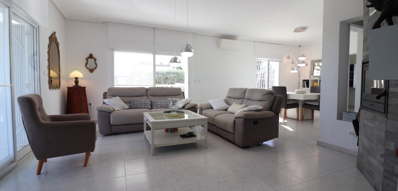 Venta - Detached Villa -
Algorfa - Lomas de La Juliana
