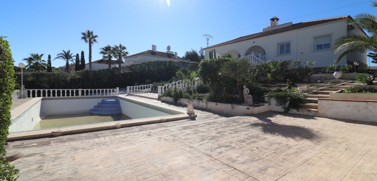 Venta - Detached Villa -
Algorfa - Lomas de La Juliana