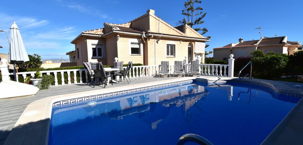 Venta - Semi Detached Villa -
Orihuela Costa - Los Balcones