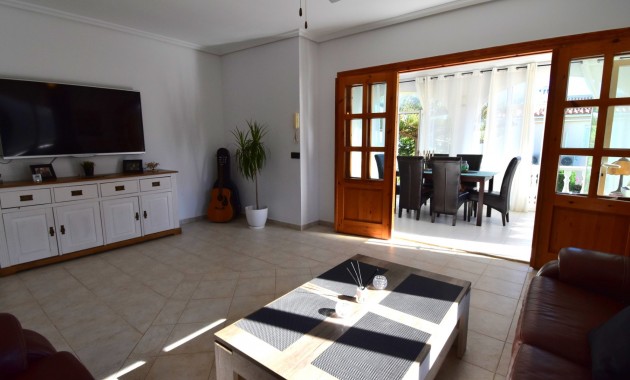 Venta - Semi Detached Villa -
Orihuela Costa - Los Balcones