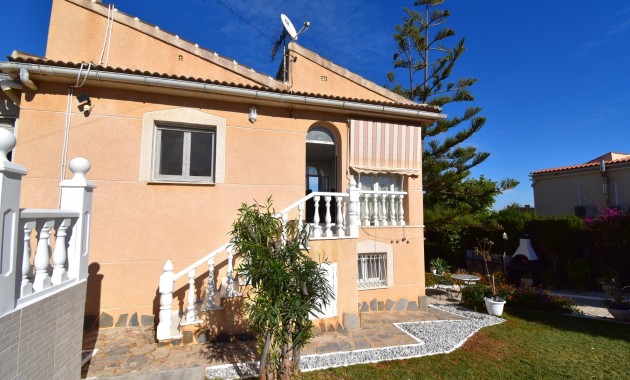 Venta - Semi Detached Villa -
Orihuela Costa - Los Balcones