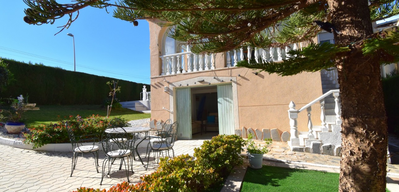 Venta - Semi Detached Villa -
Orihuela Costa - Los Balcones