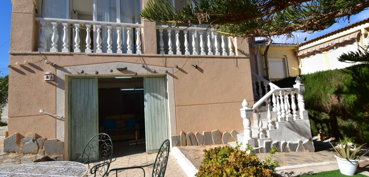 Venta - Semi Detached Villa -
Orihuela Costa - Los Balcones