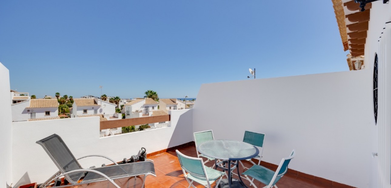 Venta - Adosado -
Punta Prima