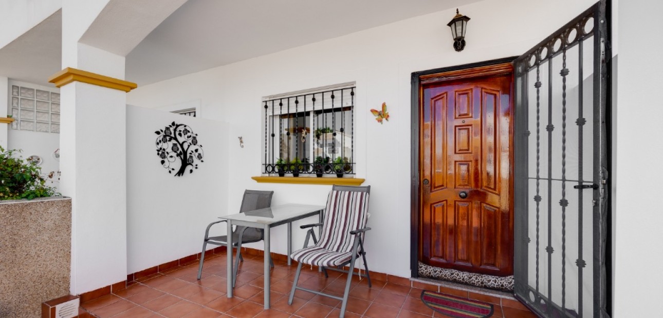 Venta - Adosado -
Punta Prima