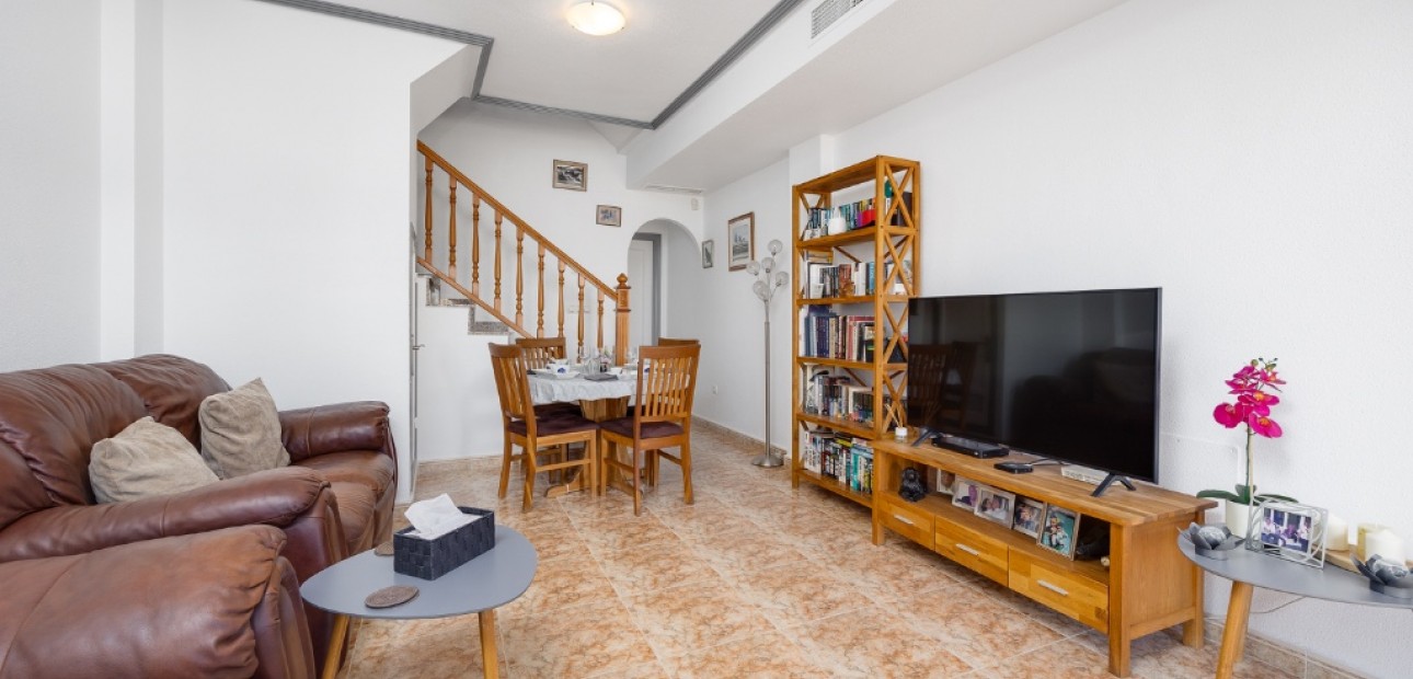 Venta - Adosado -
Punta Prima