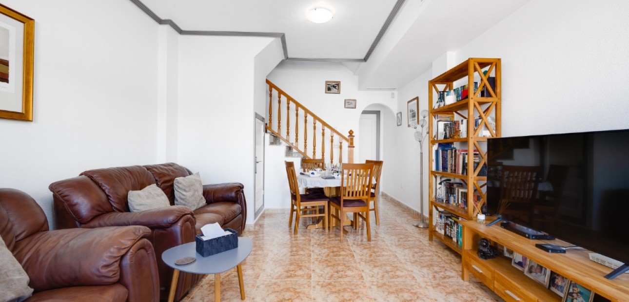 Venta - Adosado -
Punta Prima