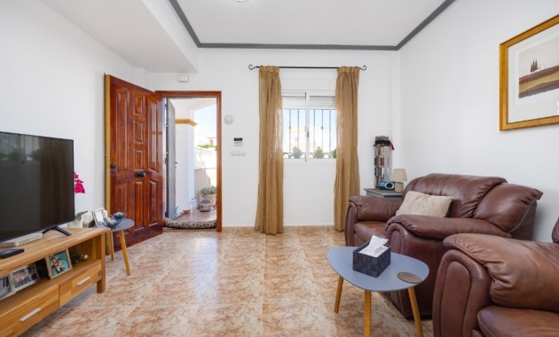 Venta - Adosado -
Punta Prima