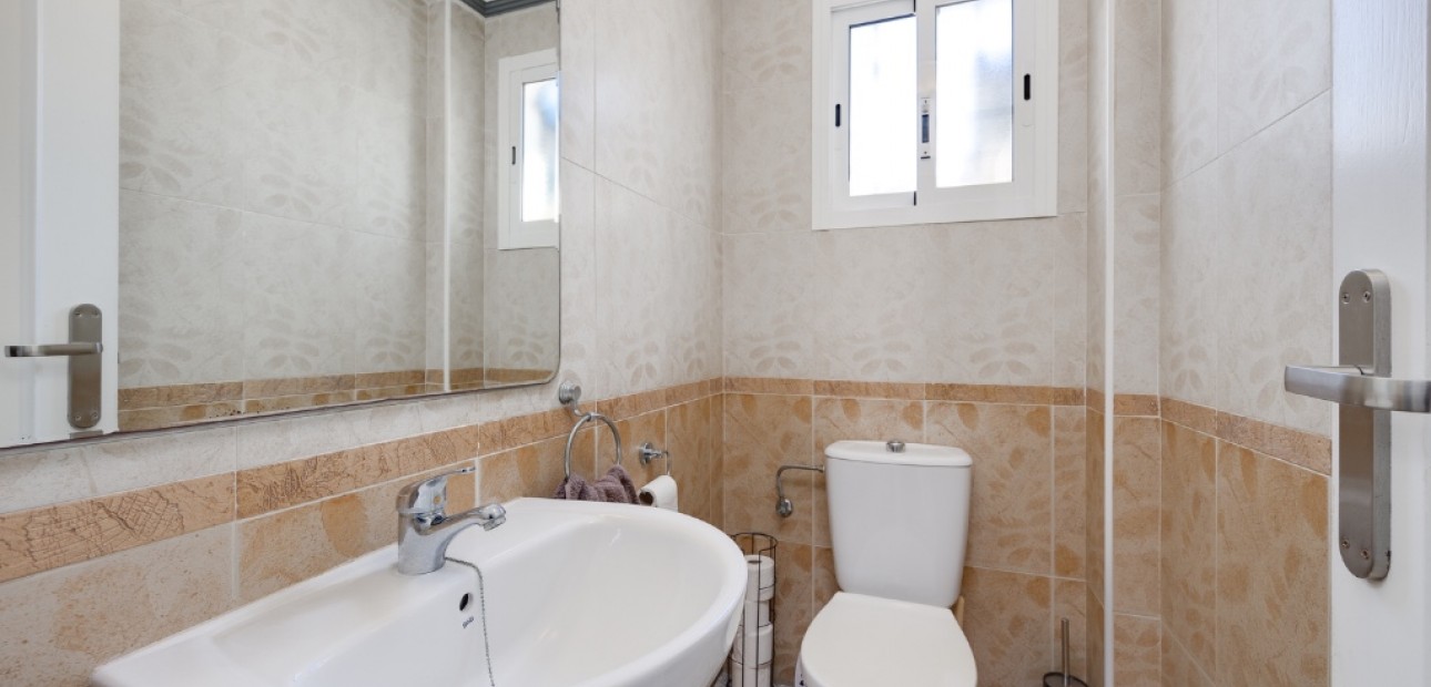 Venta - Adosado -
Punta Prima