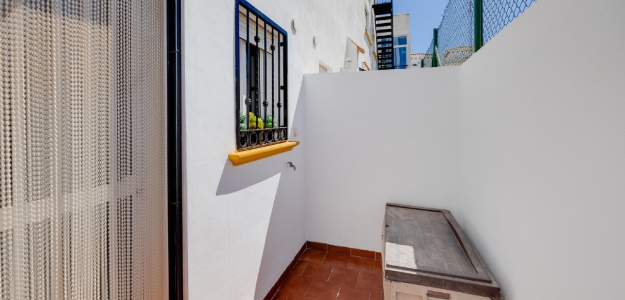 Venta - Adosado -
Punta Prima