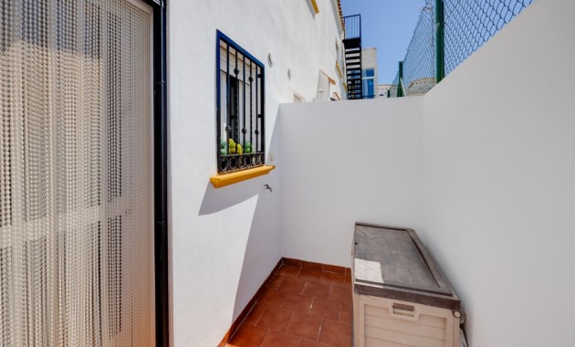 Venta - Adosado -
Punta Prima