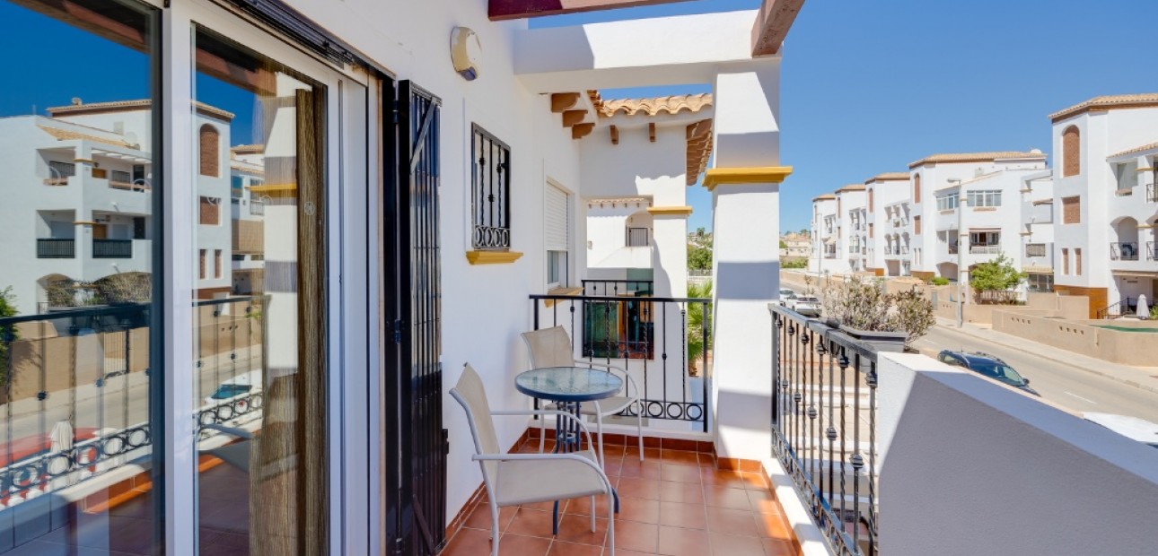 Venta - Adosado -
Punta Prima