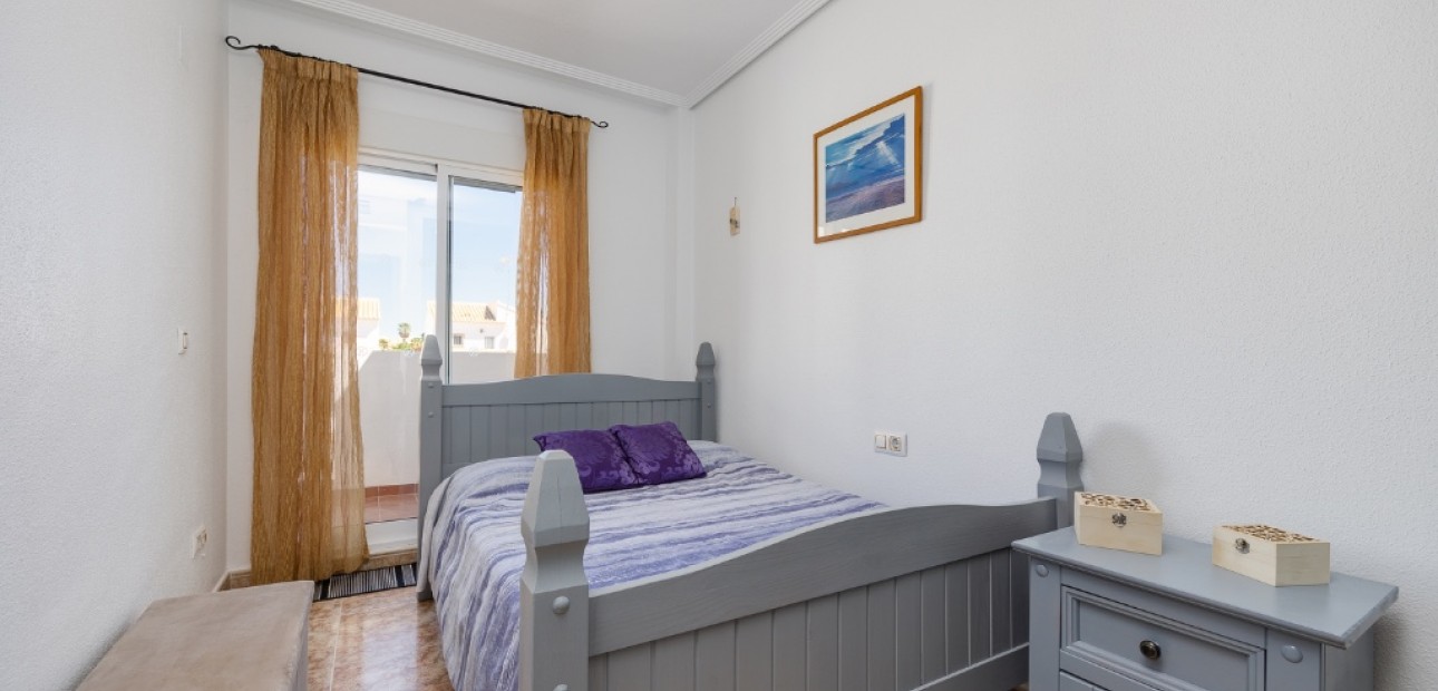 Venta - Adosado -
Punta Prima