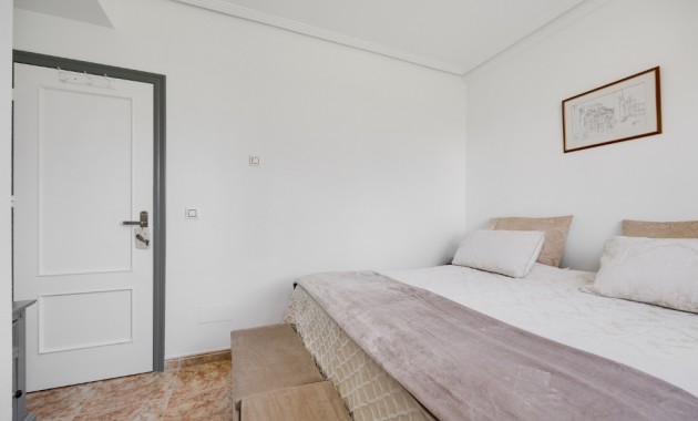 Venta - Adosado -
Punta Prima