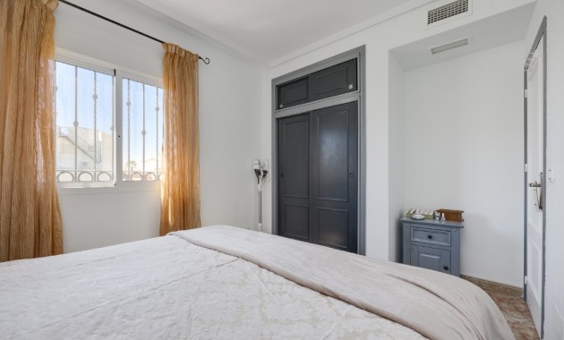 Venta - Adosado -
Punta Prima