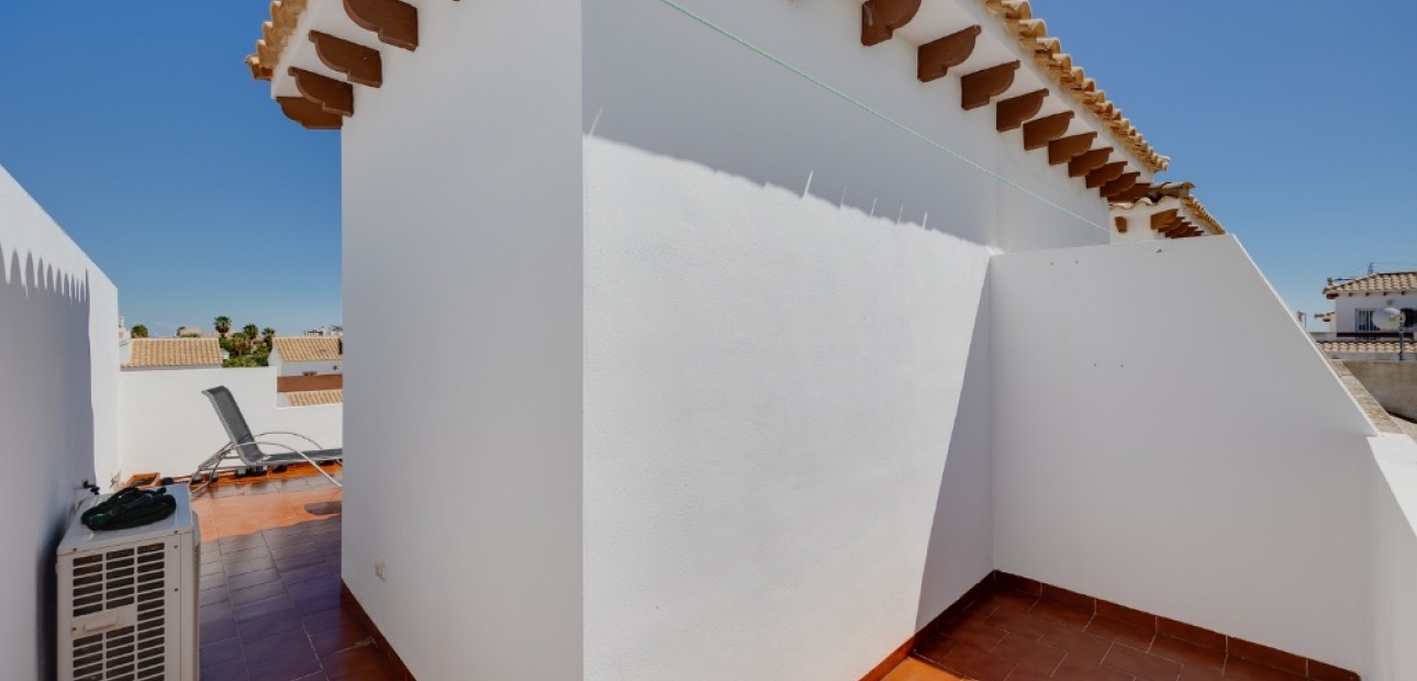 Venta - Adosado -
Punta Prima