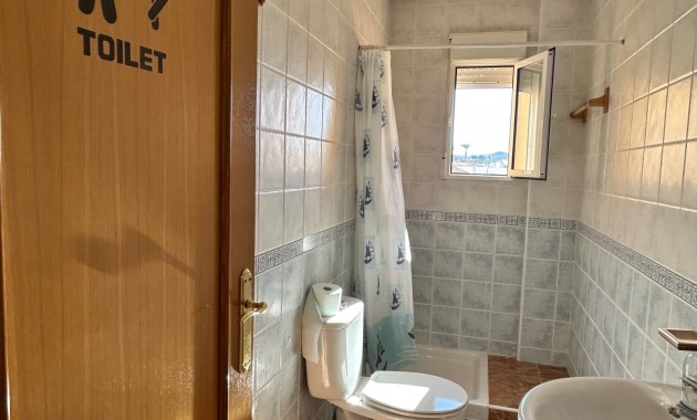 Venta - Apartamento / piso -
Jacarilla - pueblo