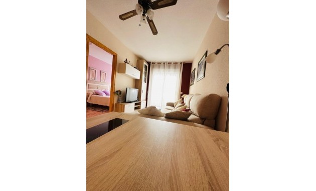 Venta - Apartamento / piso -
Torrevieja - Playa del cura