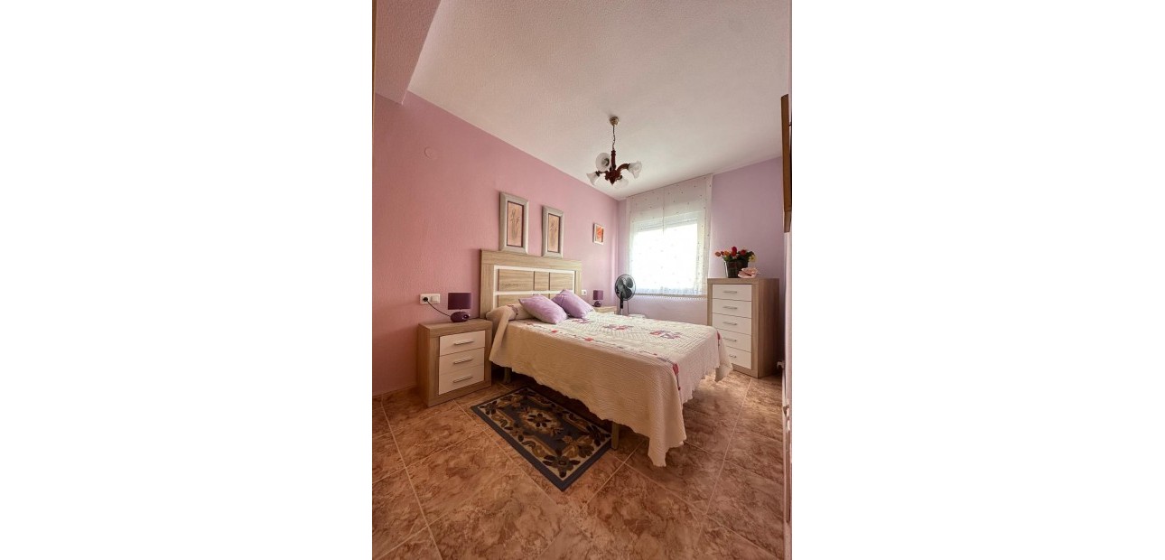 Venta - Apartamento / piso -
Torrevieja - Playa del cura