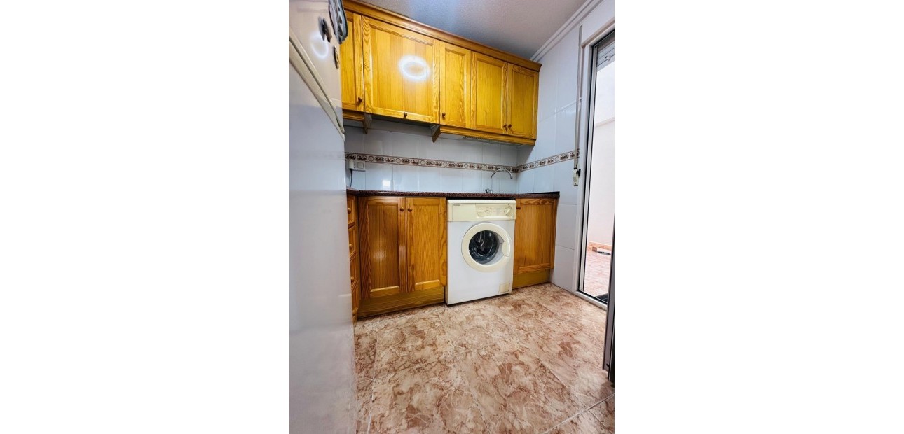 Venta - Apartamento / piso -
Torrevieja - Playa del cura