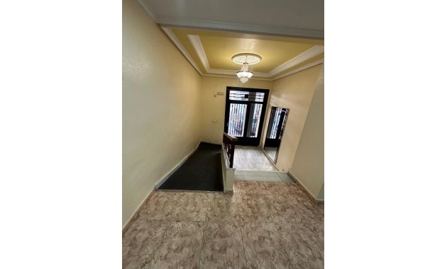 Venta - Apartamento / piso -
Torrevieja - Playa del cura