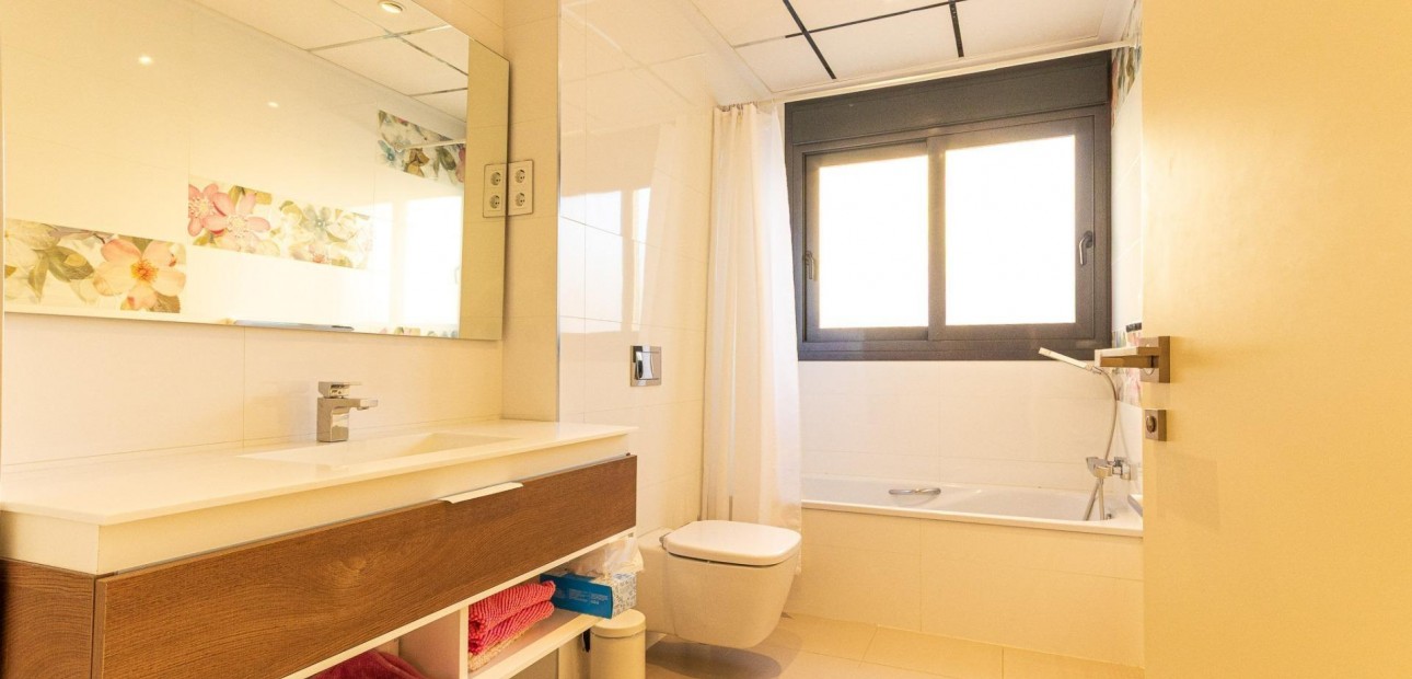 Venta - Villa -
Orihuela Costa - Campoamor