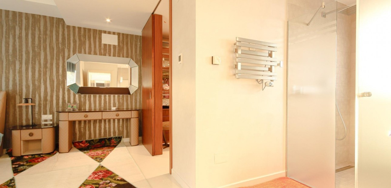 Venta - Villa -
Orihuela Costa - Campoamor