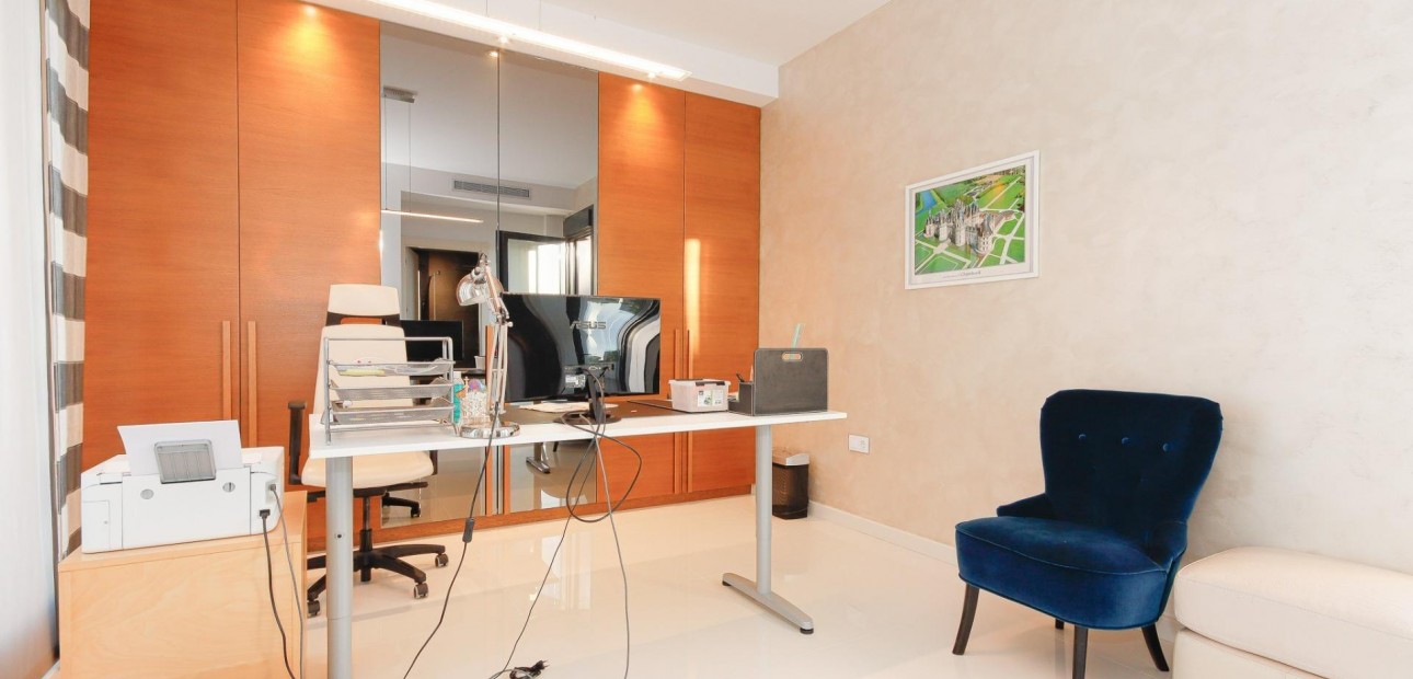 Venta - Villa -
Orihuela Costa - Campoamor