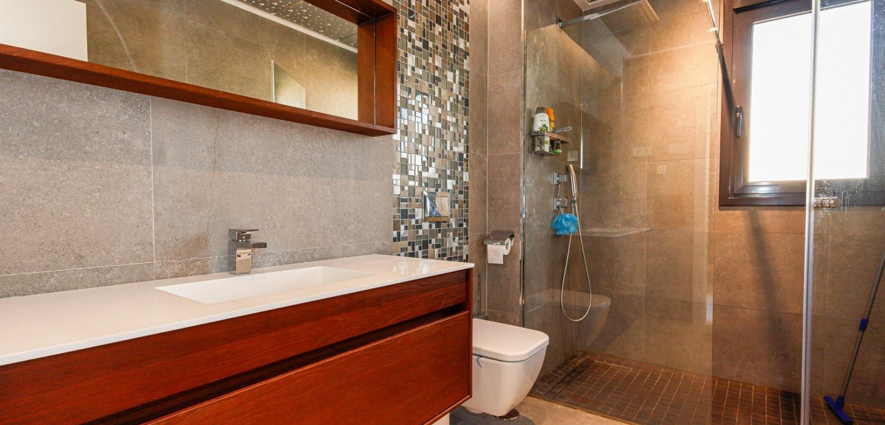 Venta - Villa -
Orihuela Costa - Campoamor