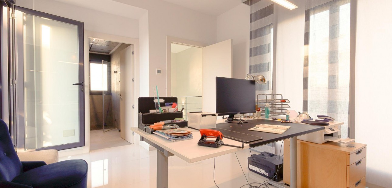 Venta - Villa -
Orihuela Costa - Campoamor