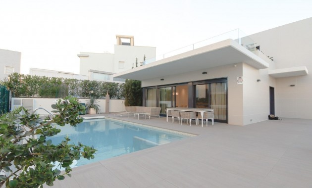 Venta - Villa -
Orihuela Costa - Campoamor