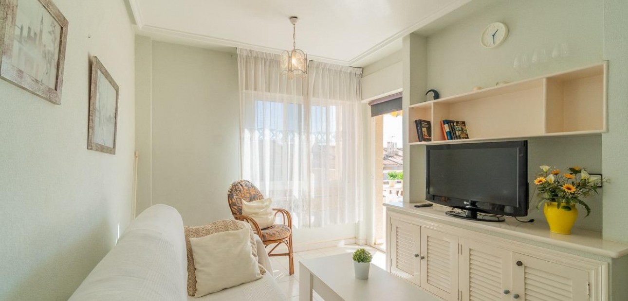 Herverkoop - Flat -
Torrevieja - Los Frutales