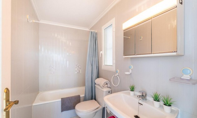 Herverkoop - Flat -
Torrevieja - Los Frutales