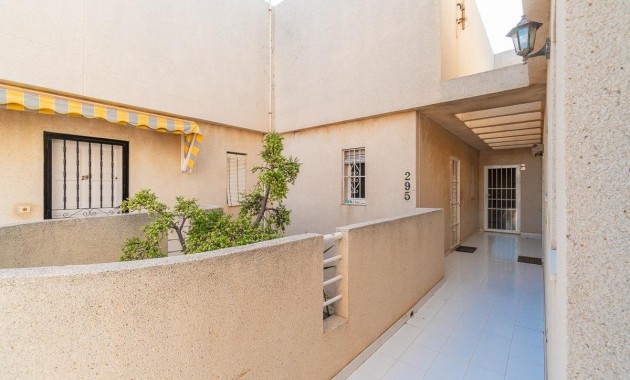 Herverkoop - Flat -
Torrevieja - Los Frutales