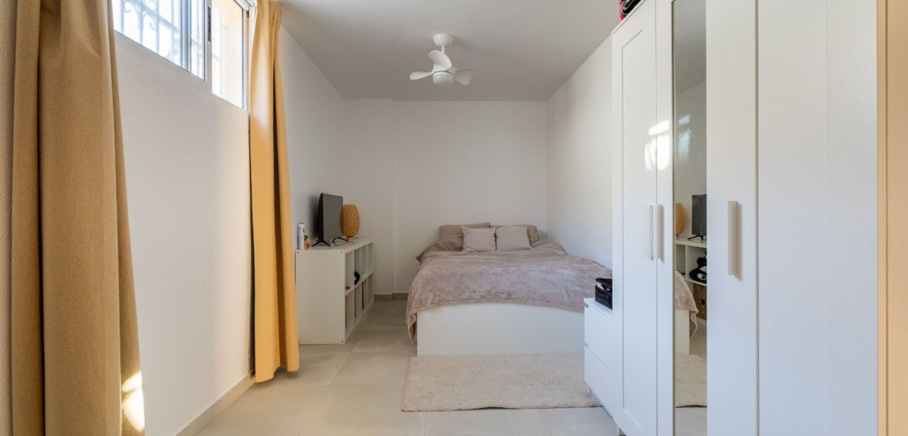 Sale - Detached Villa -
Benijofar - Benijofar - Village