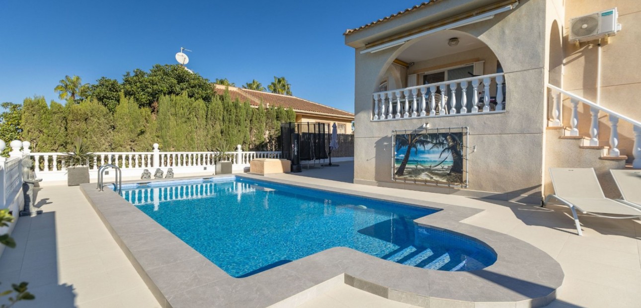 Sale - Detached Villa -
Benijofar - Benijofar - Village