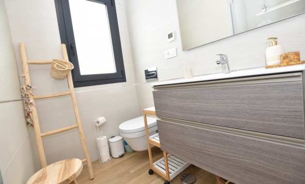 Herverkoop - Appartement / flat -
Torrevieja - Los Balcones