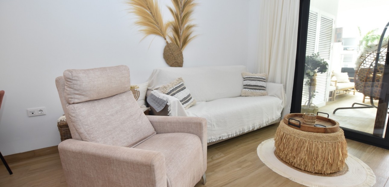 Herverkoop - Appartement / flat -
Torrevieja - Los Balcones