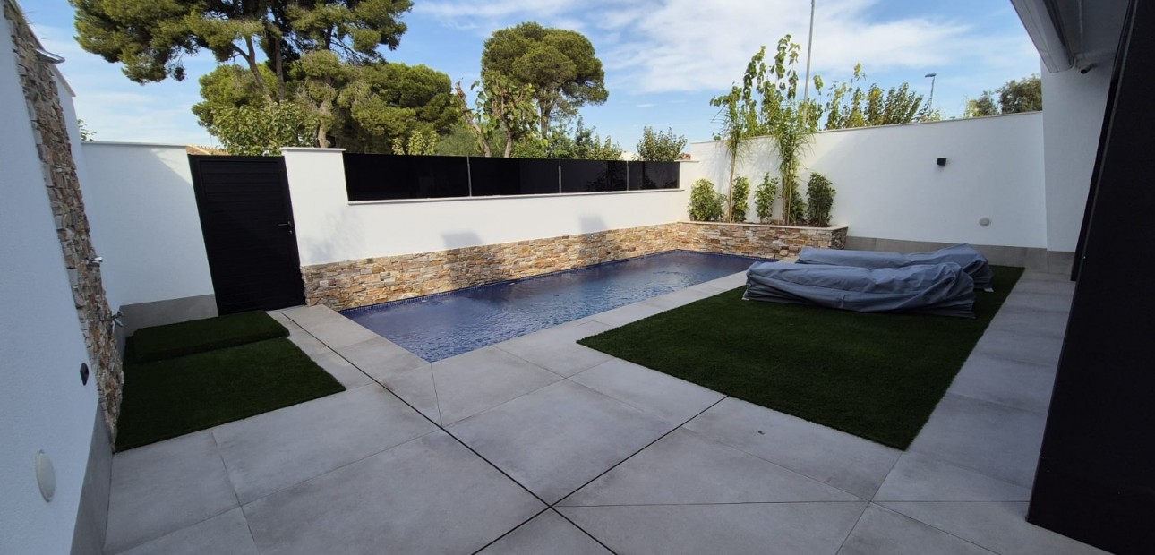 Venta - Semi Detached Villa -
Santiago de La Ribera - Santiago de La Ribera - Town