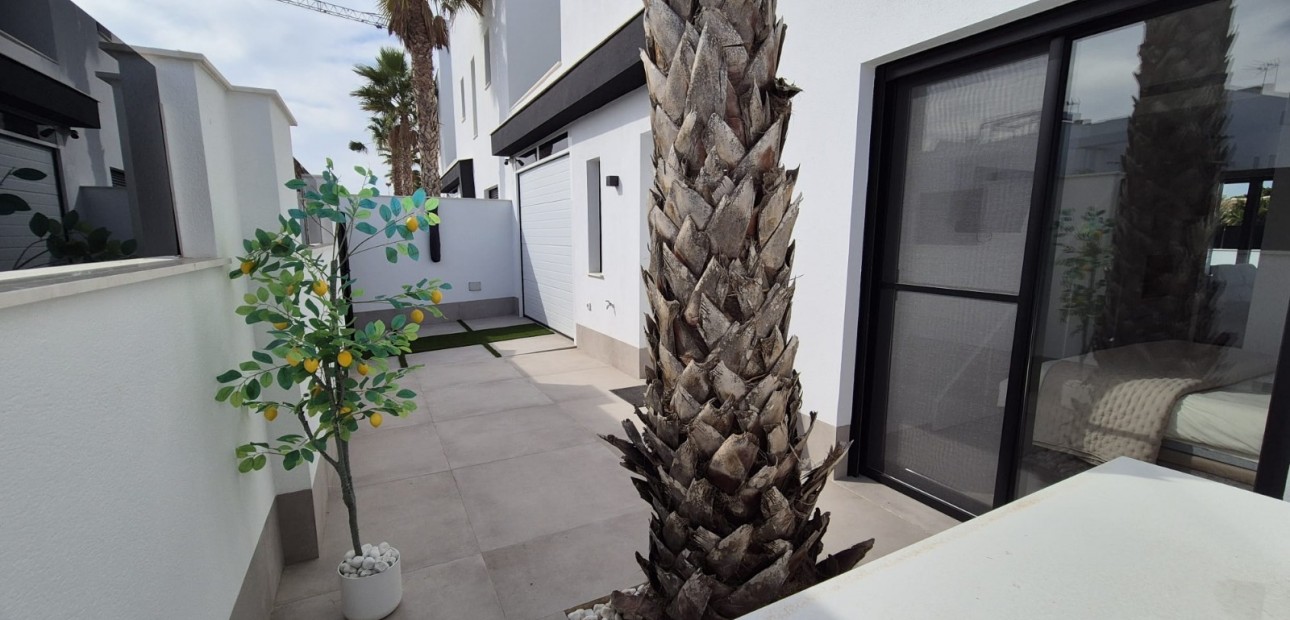 Venta - Semi Detached Villa -
Santiago de La Ribera - Santiago de La Ribera - Town