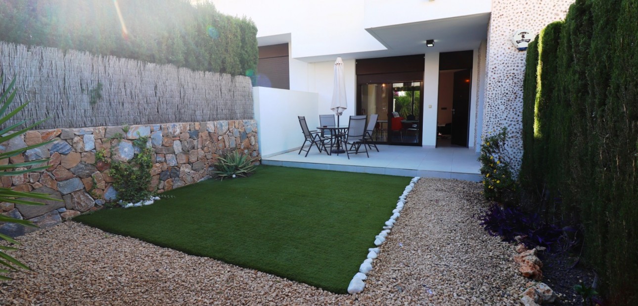 Venta - Apartamento / piso -
Algorfa - La Finca Golf Resort