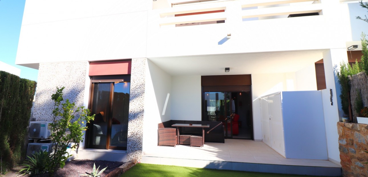 Venta - Apartamento / piso -
Algorfa - La Finca Golf Resort