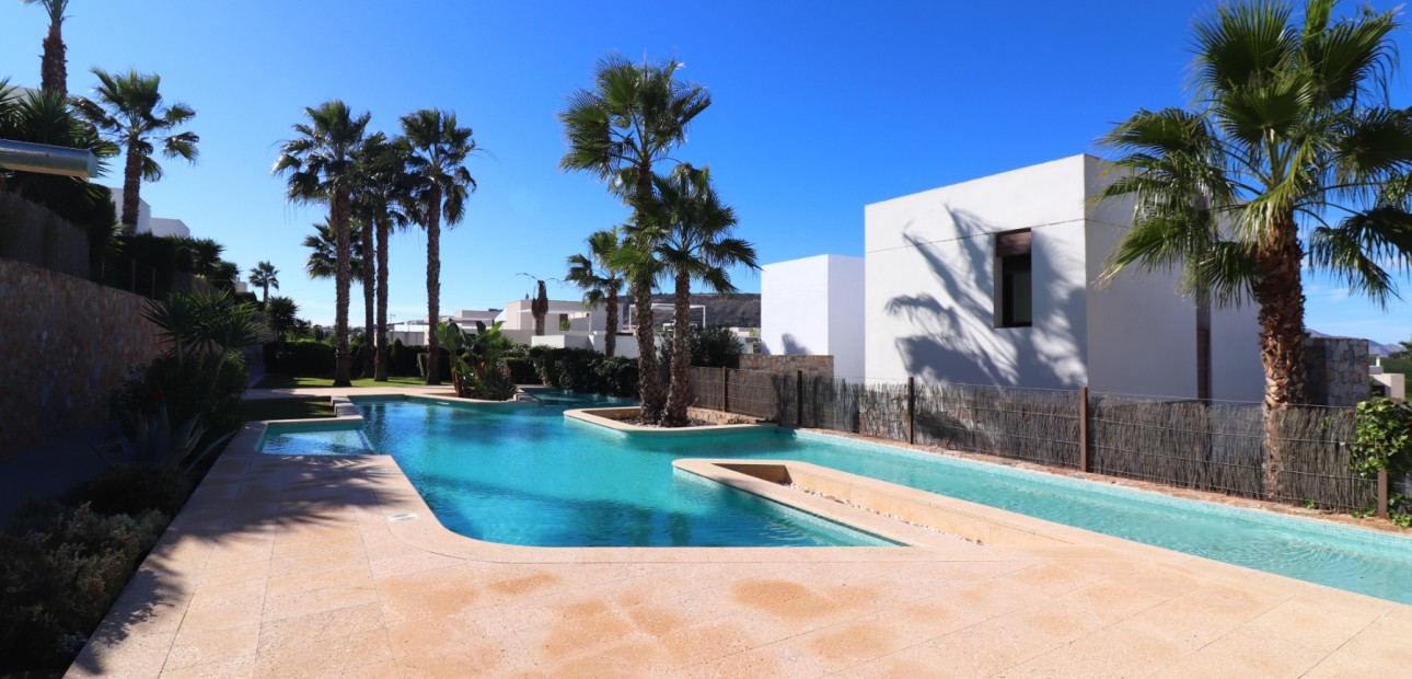 Venta - Apartamento / piso -
Algorfa - La Finca Golf Resort