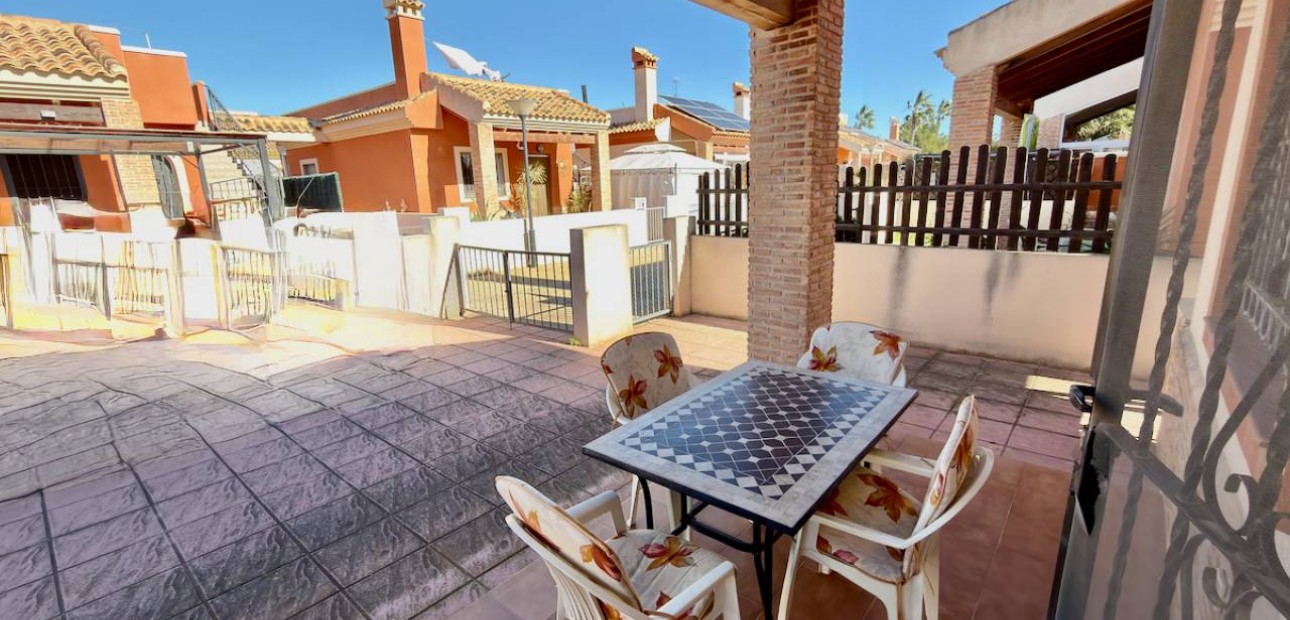 Sale - Villa -
El Raso