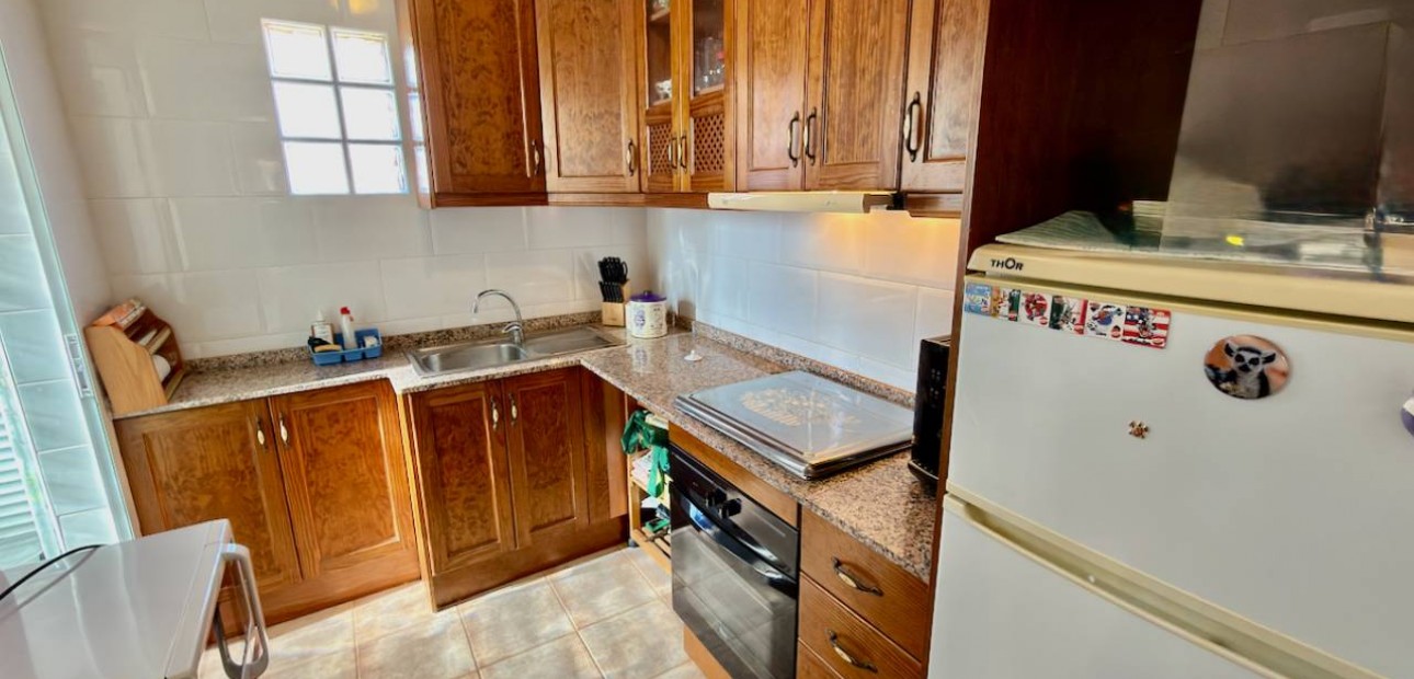 Sale - Villa -
El Raso