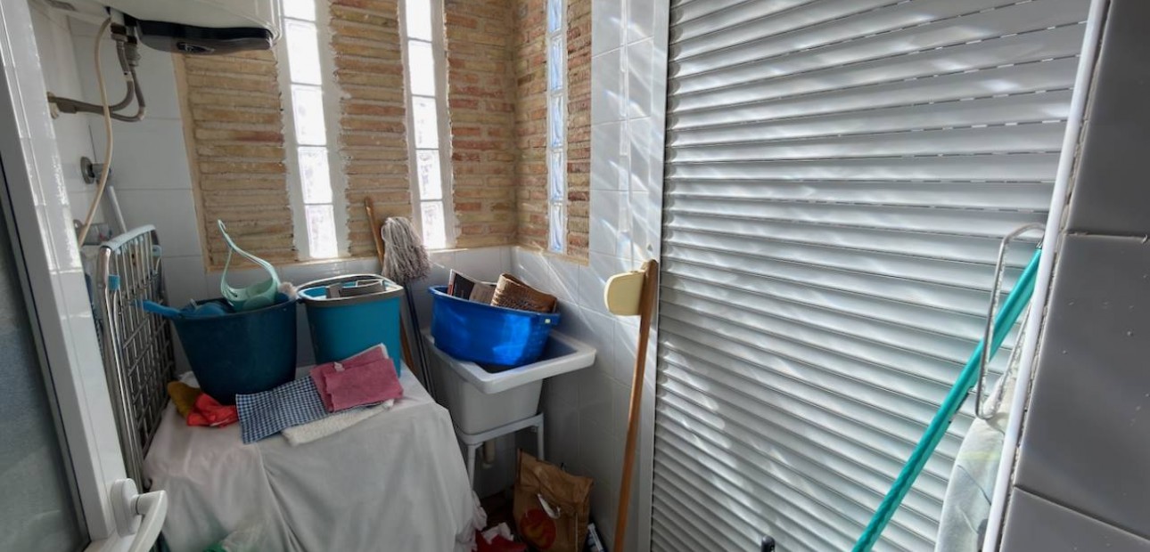 Sale - Villa -
El Raso