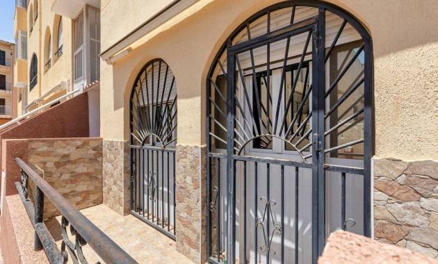 Herverkoop - Appartement / flat -
Torrevieja - La Mata pueblo