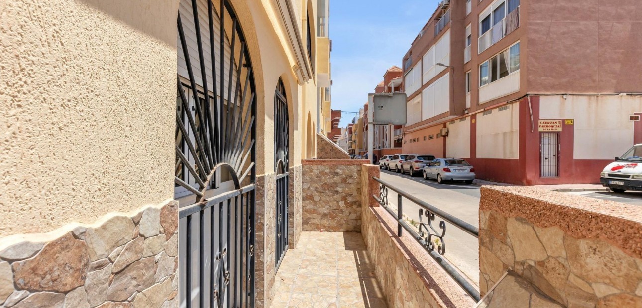 Herverkoop - Appartement / flat -
Torrevieja - La Mata pueblo