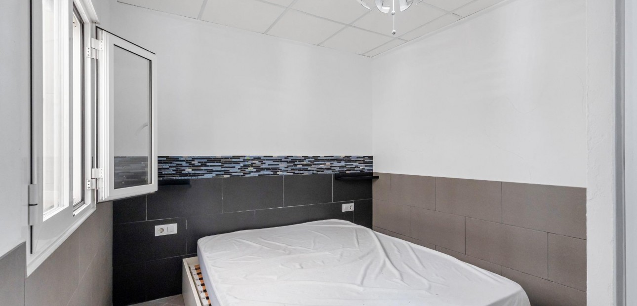 Herverkoop - Appartement / flat -
Torrevieja - La Mata pueblo